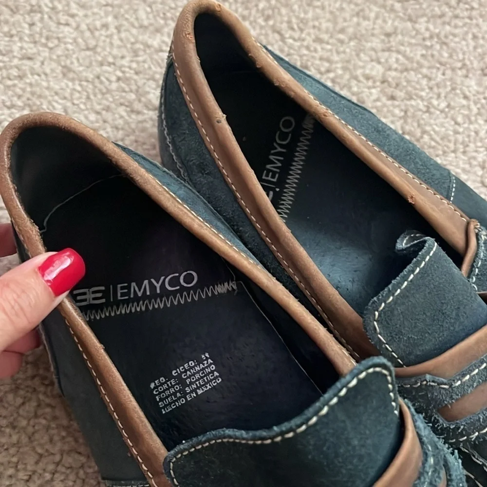 “EMYCO- Men’s suede Loafers size 9”